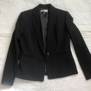 Kasper Suit Size 4P